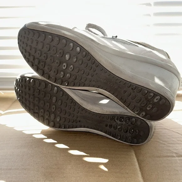 Easy Spirit Beige Wedge Sneakers - Picture 4 of 6